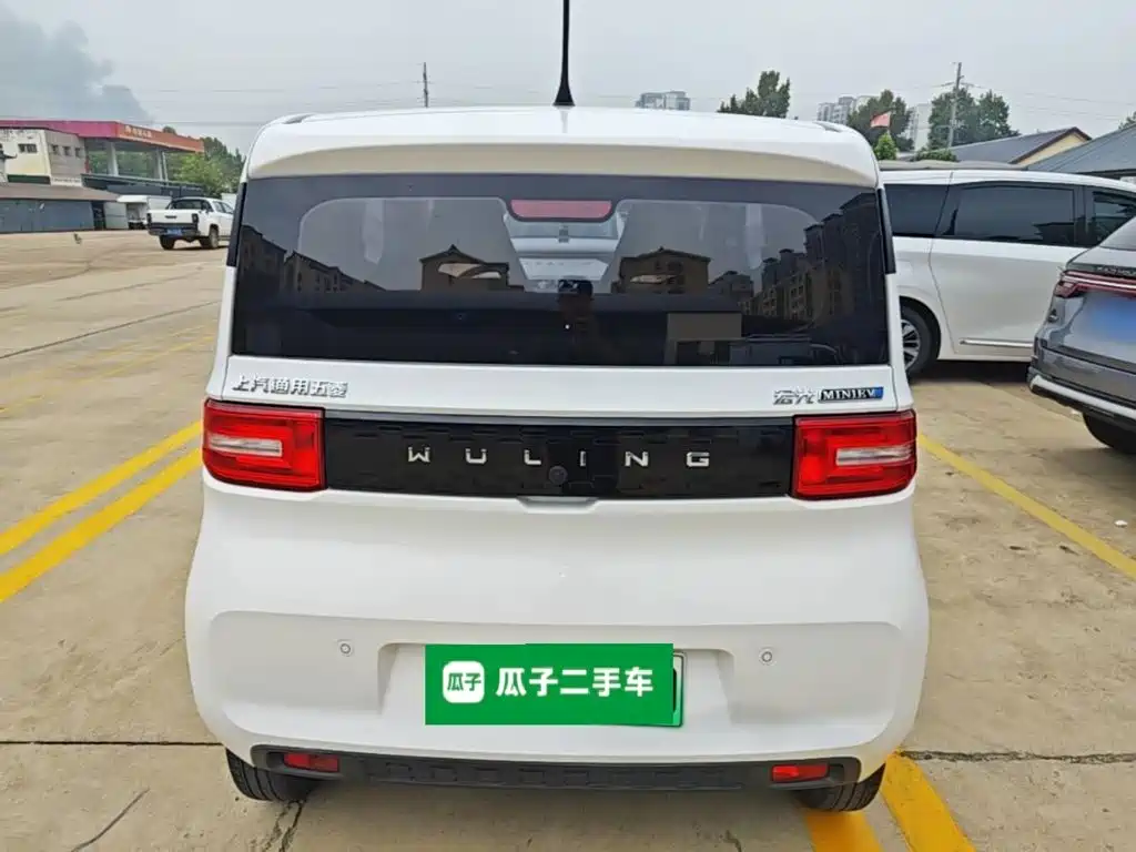 Wuling MINIEV — миниатюра 6