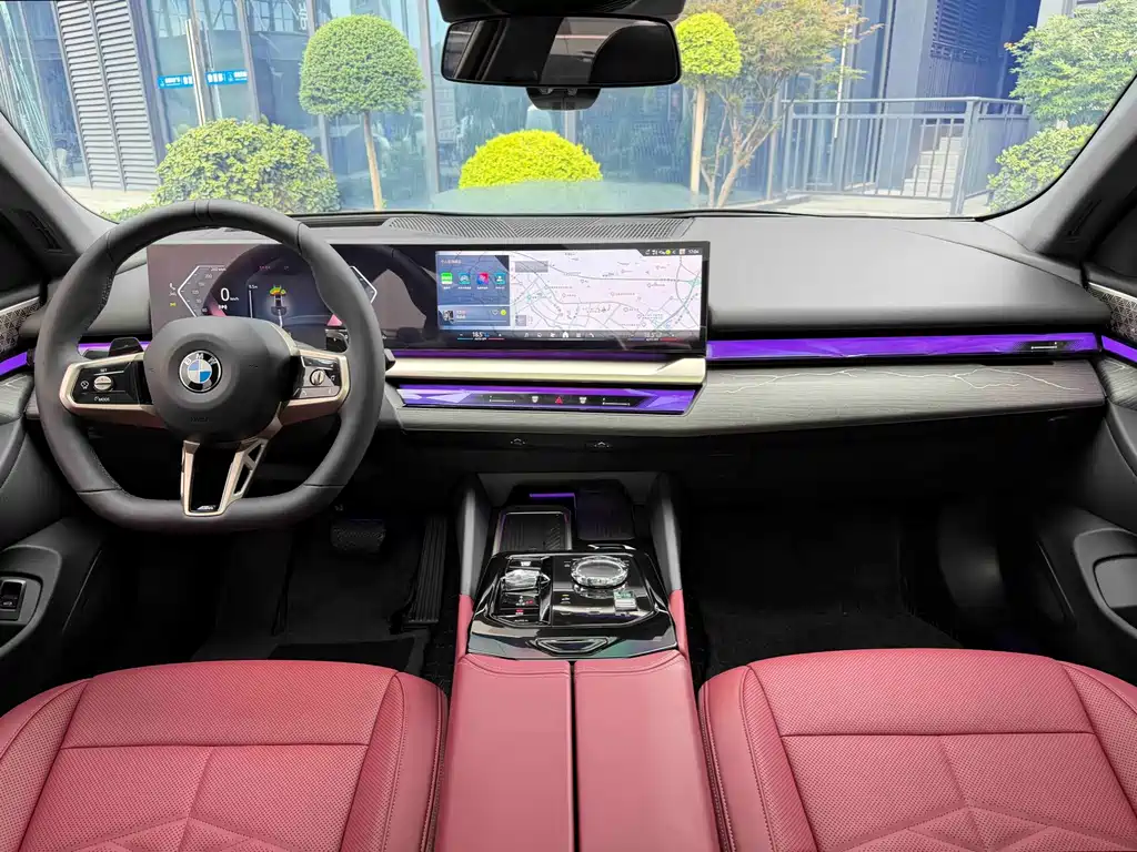 BMW 5 Series — миниатюра 6
