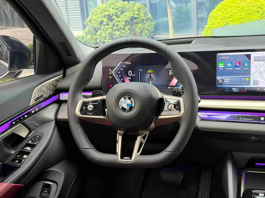 BMW 5 Series — миниатюра 7