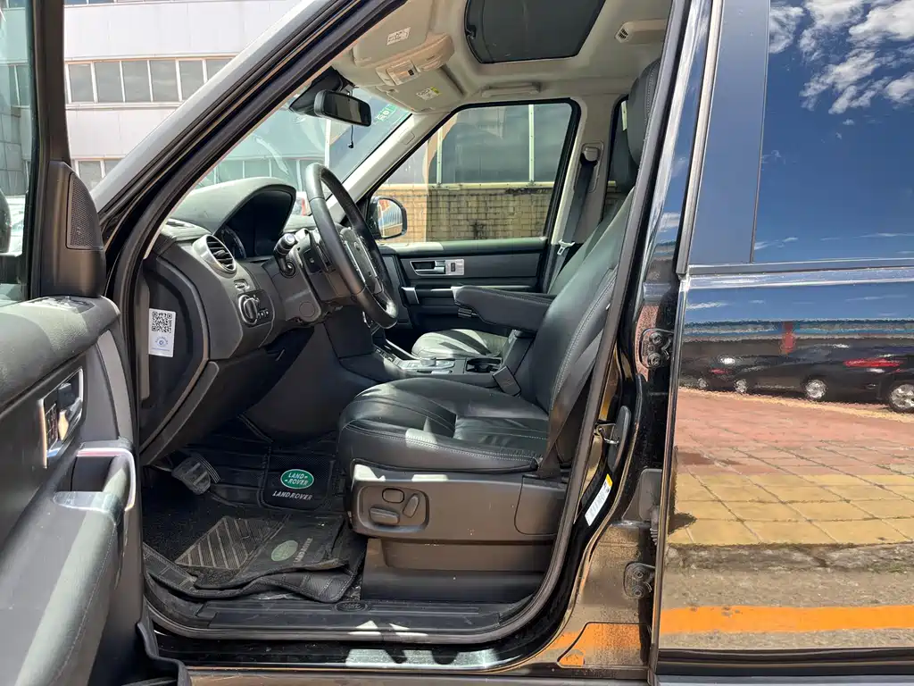 Land Rover Discovery 2016 3.0 SC SE