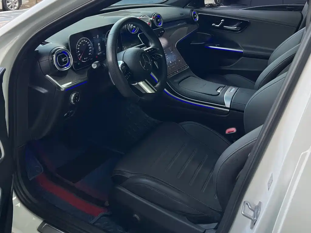 Mercedes-Benz C-Class — миниатюра 4