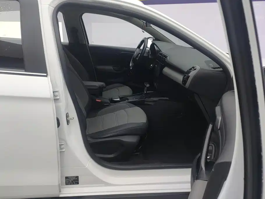 Citroen C3-XR — миниатюра 8