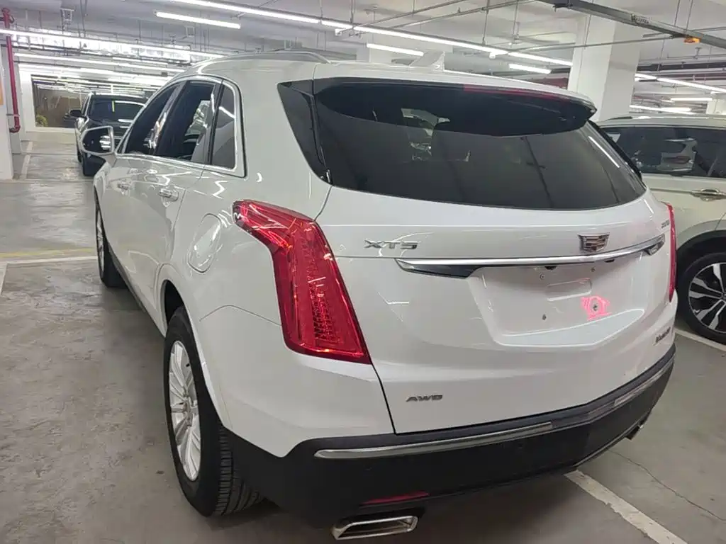 Cadillac XT5 — миниатюра 5