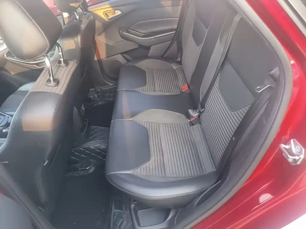 Ford Focus — миниатюра 17