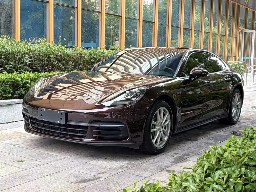 Porsche Panamera — миниатюра 2