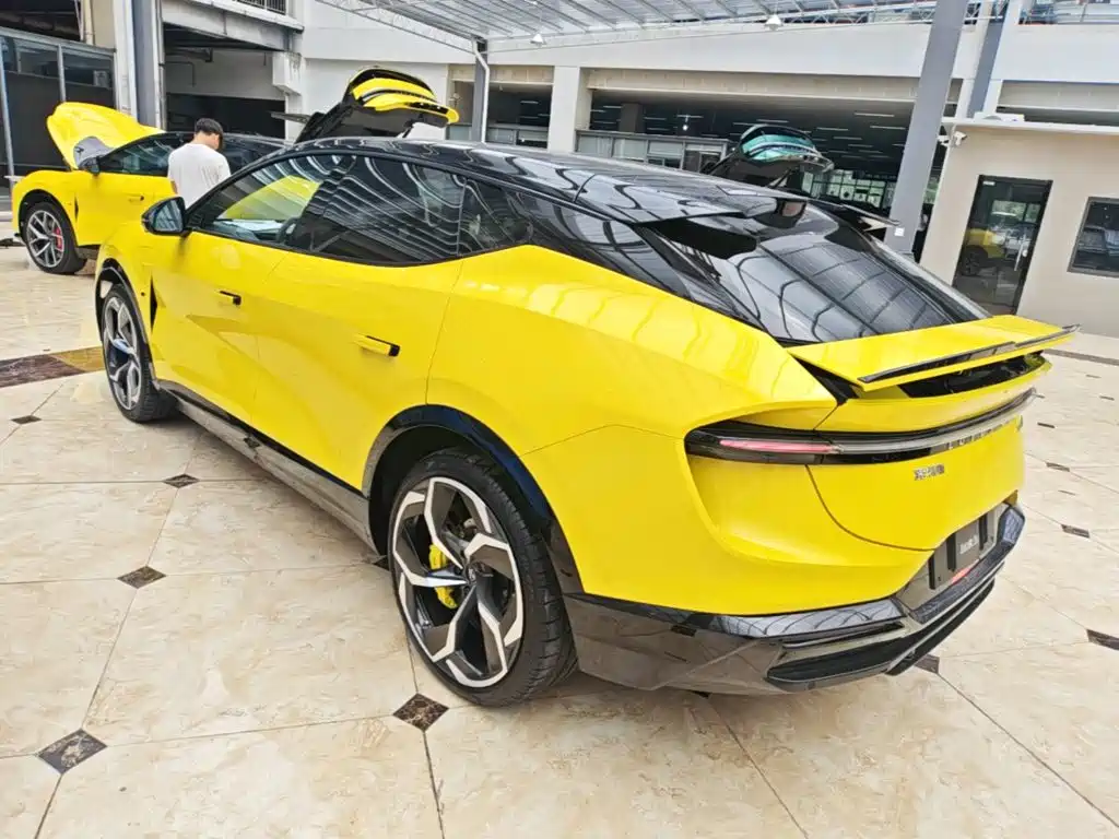 Lotus Eletre 2023 ELETRE S+
