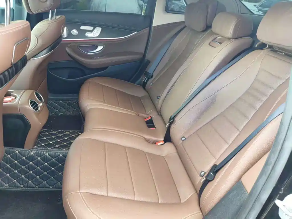 Mercedes-Benz E-Class — миниатюра 23