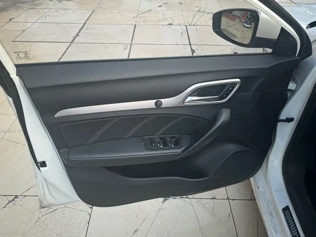 MG 6 New Energy — миниатюра 16
