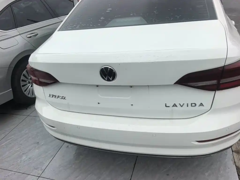 Volkswagen Lavida — миниатюра 6