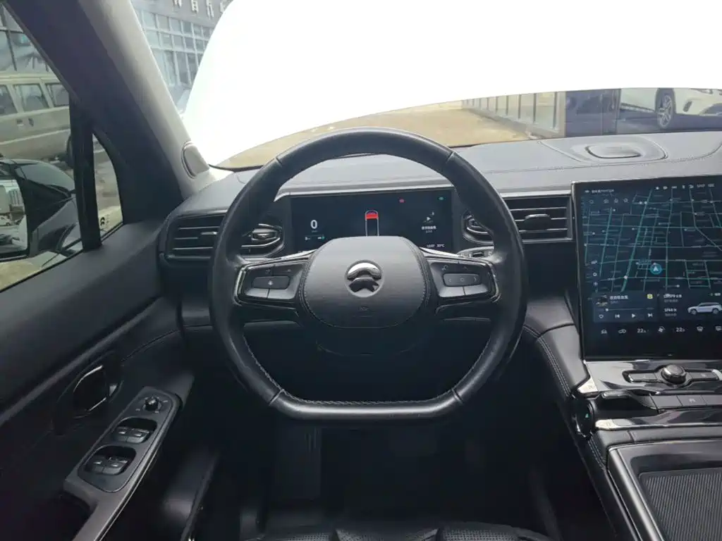 NIO ES8 — миниатюра 11