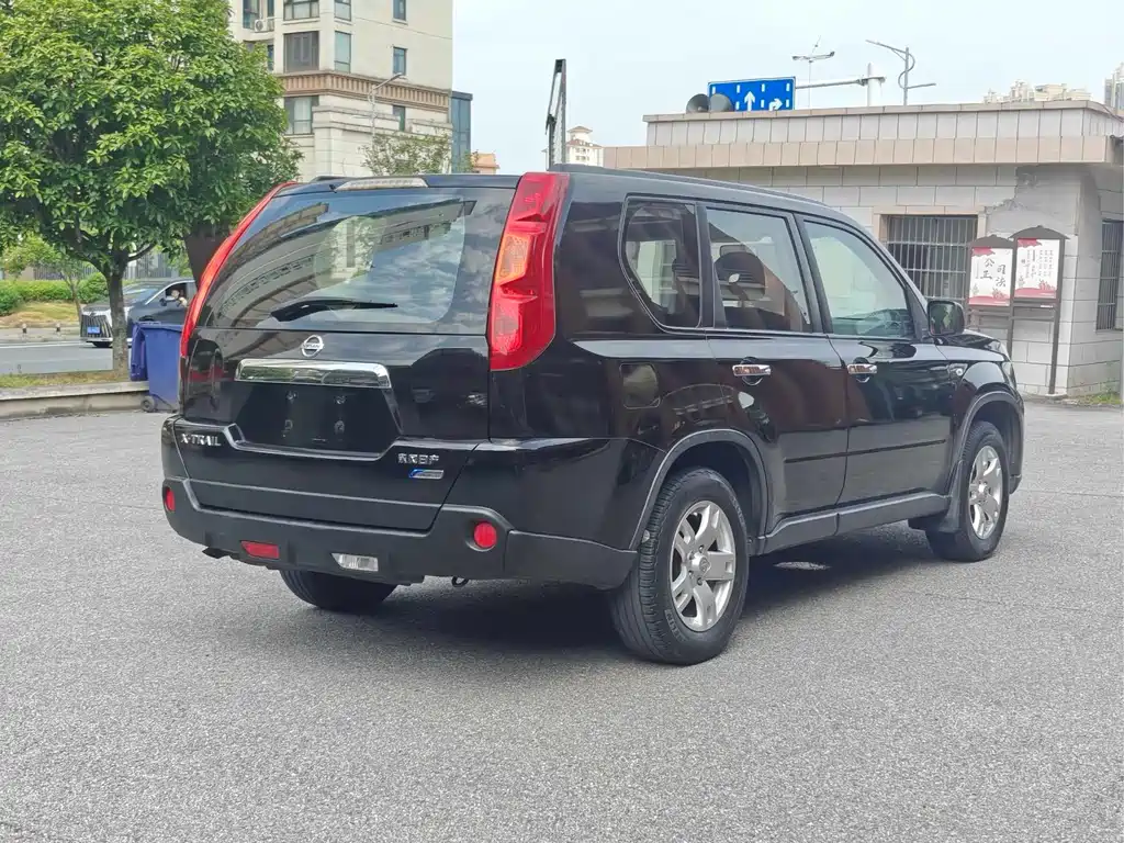 Nissan X-Trail — миниатюра 7