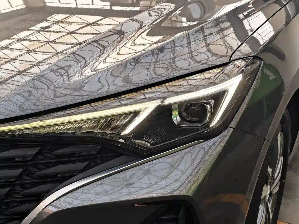 Changan Eado — миниатюра 4