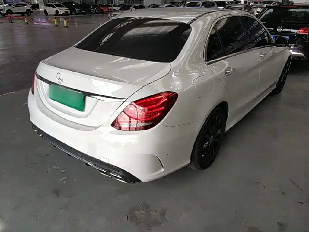 Mercedes-Benz C-Class — миниатюра 7