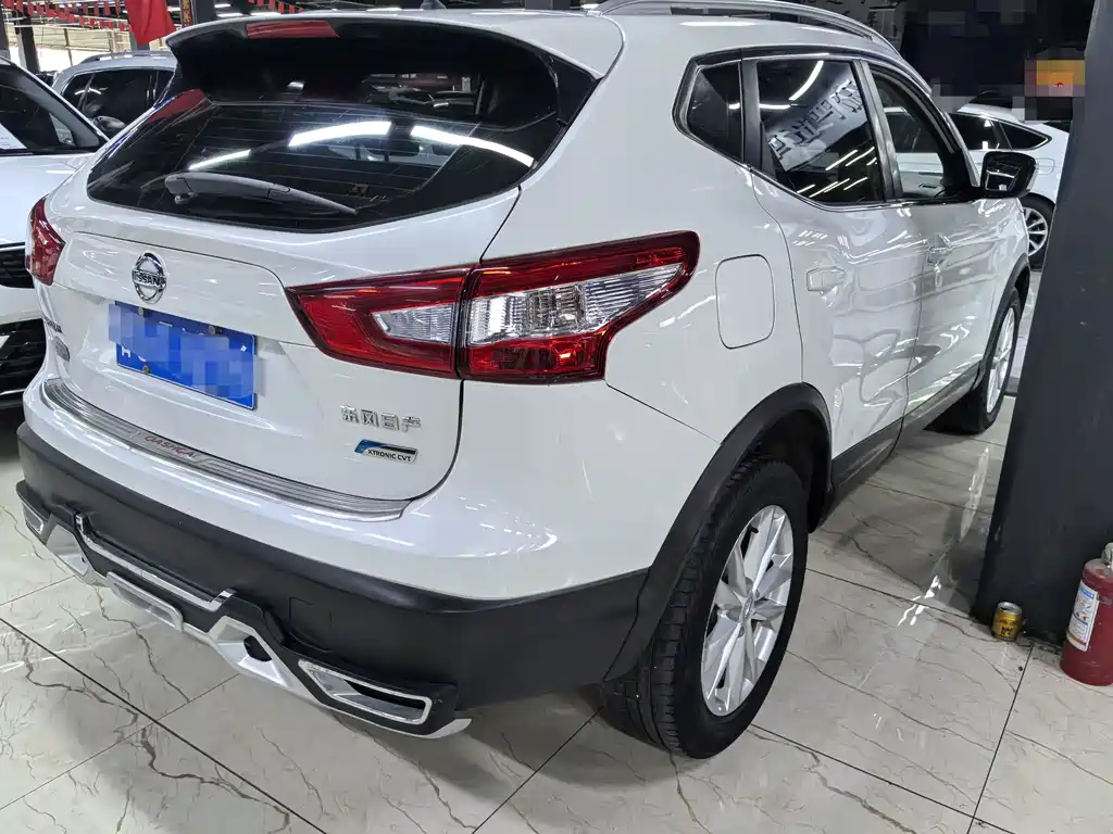 Nissan Qashqai — миниатюра 6