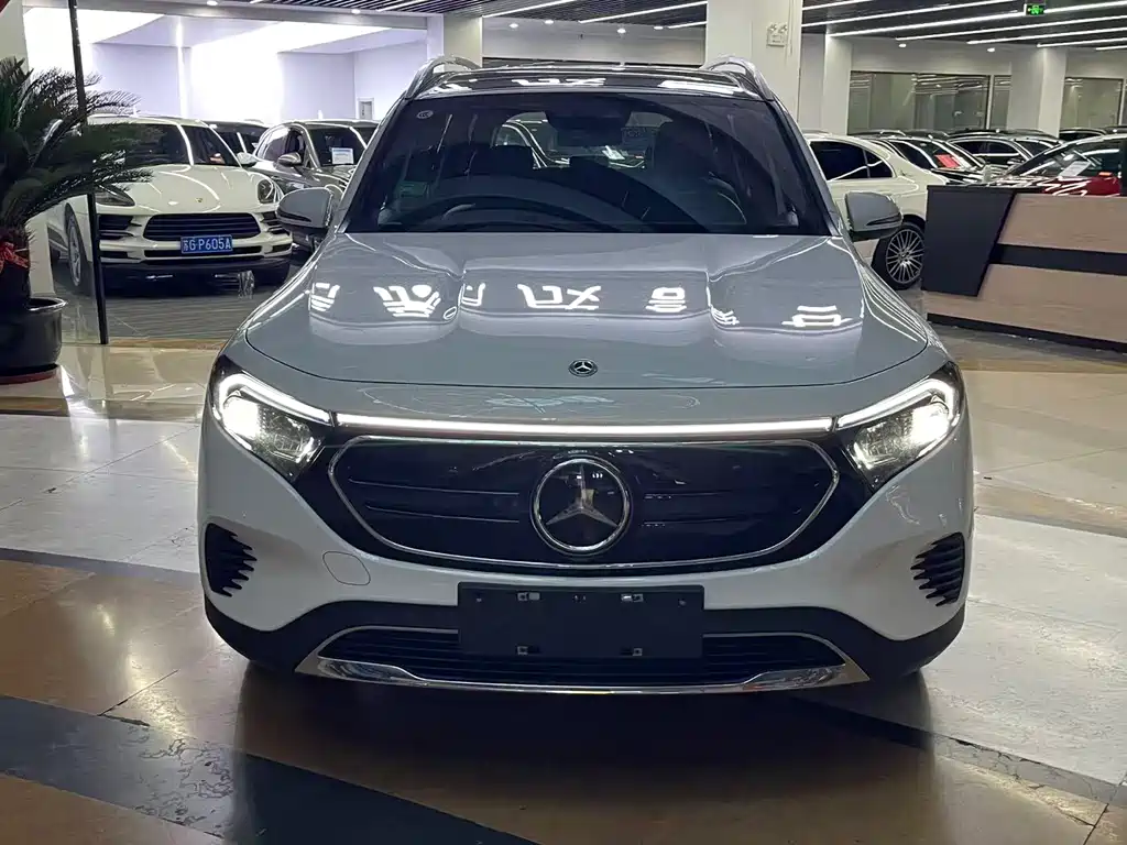 Mercedes-Benz EQB — миниатюра 2