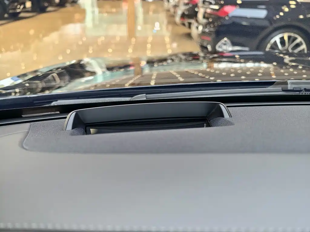 Mercedes-Benz S-Class — миниатюра 22