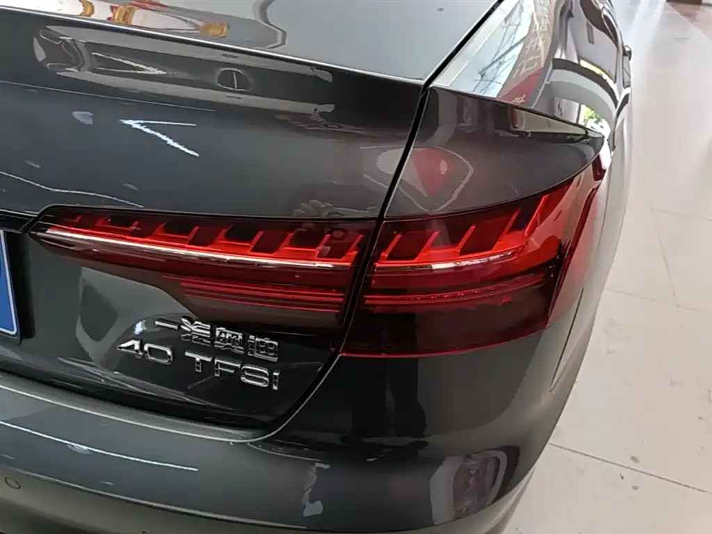Audi A4L 2025 200 Enjoy 40 TFSI Luxury