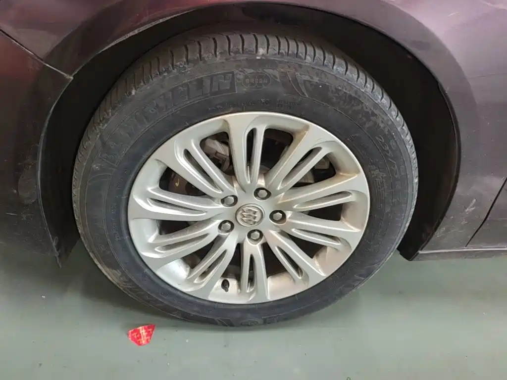 Buick LaCrosse — миниатюра 23