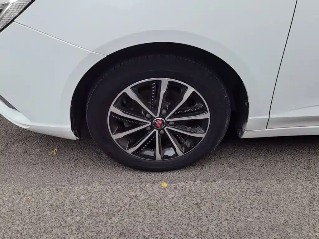 Roewe i5 — миниатюра 23
