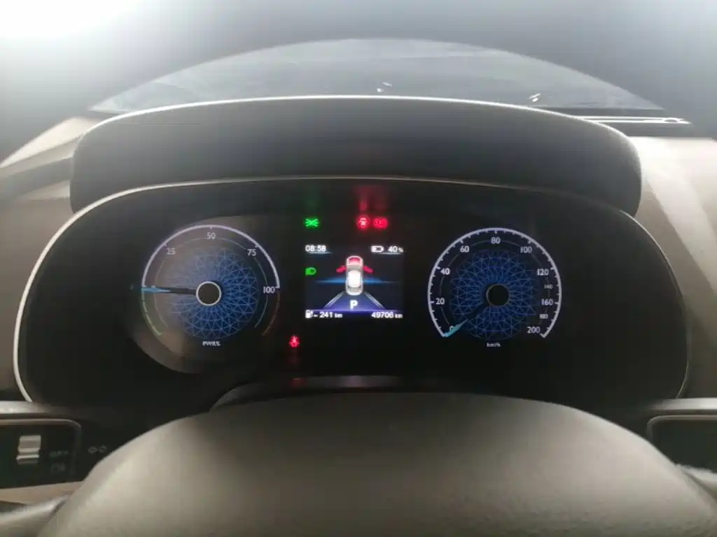 Hongqi Hongqi E-QM5 — миниатюра 12