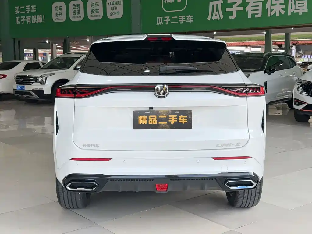 Changan UNI-Z New Energy — миниатюра 5