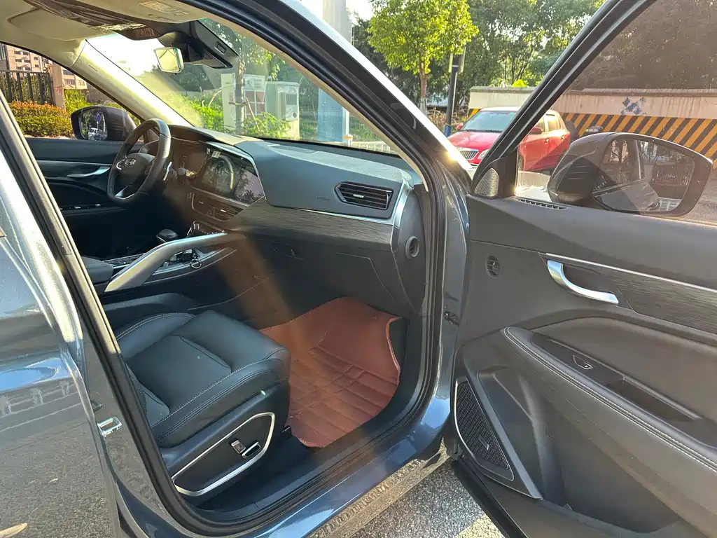 Geely Xingyue — миниатюра 15