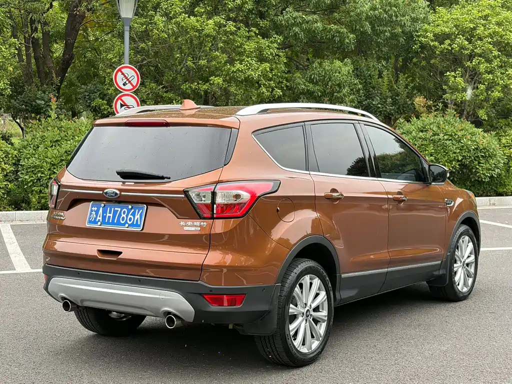 Ford Kuga — миниатюра 7