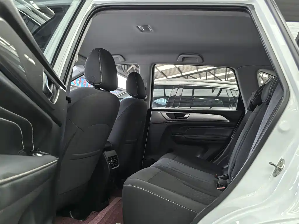 Haval M6 — миниатюра 5