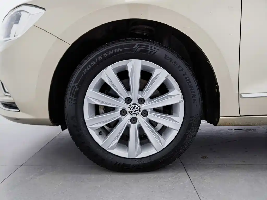 Volkswagen Bora — миниатюра 17