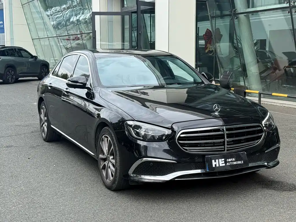 Mercedes-Benz E-Class — миниатюра 3