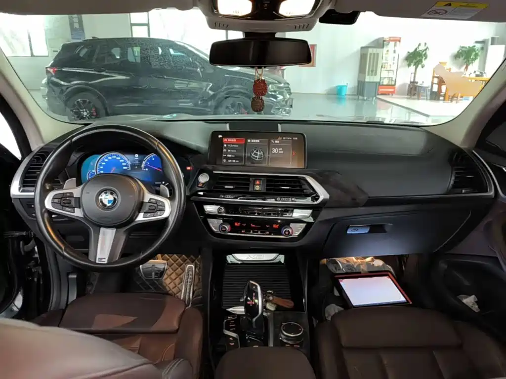 BMW X3 — миниатюра 10