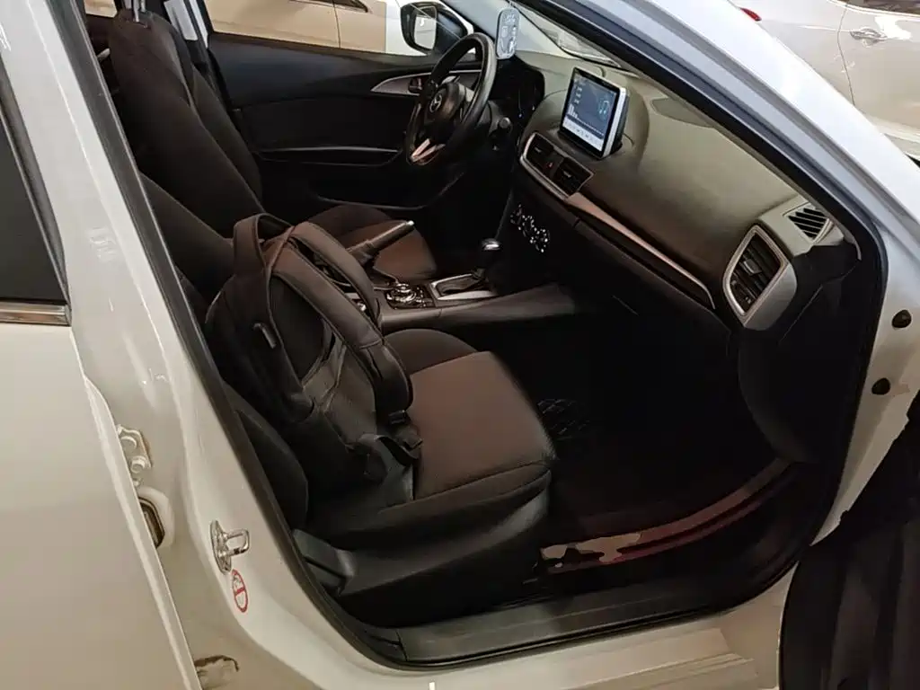 Mazda 3 Axela — миниатюра 25