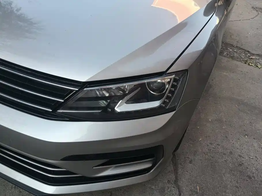 Volkswagen Sagitar — миниатюра 5
