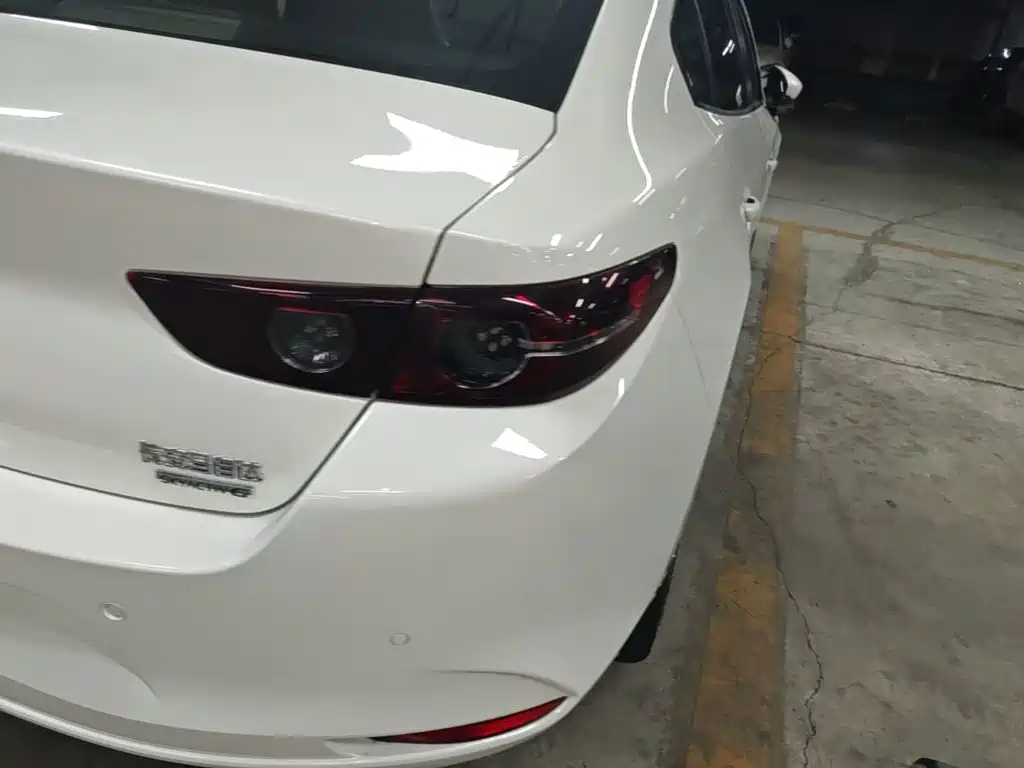 Mazda 3 Axela — миниатюра 8