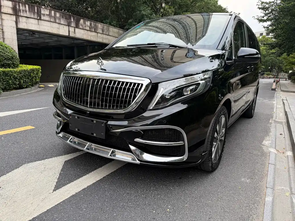 Mercedes-Benz V-Class