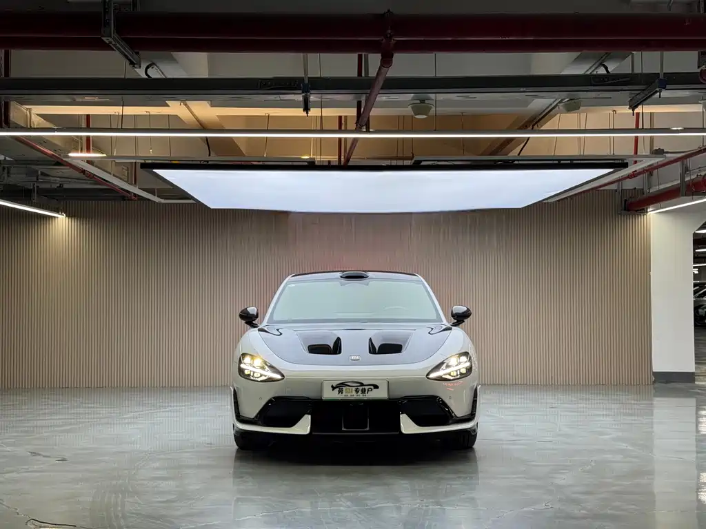 XIAOMI CAR XIAOMI SU7 ULTRA