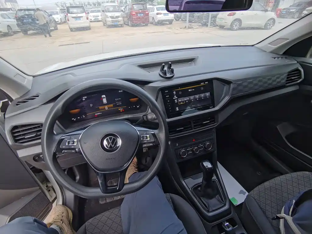 Volkswagen T-Cross — миниатюра 10