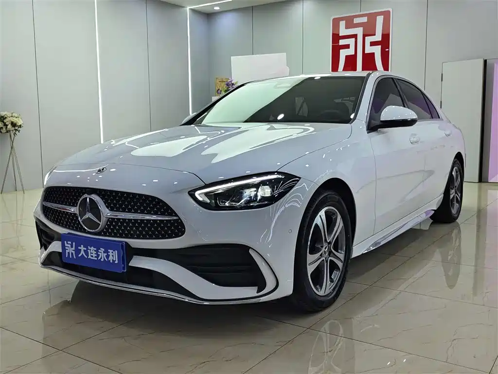 Mercedes-Benz C-Class 2022