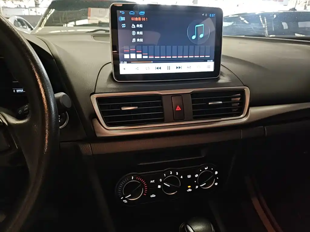 Mazda 3 Axela — миниатюра 13