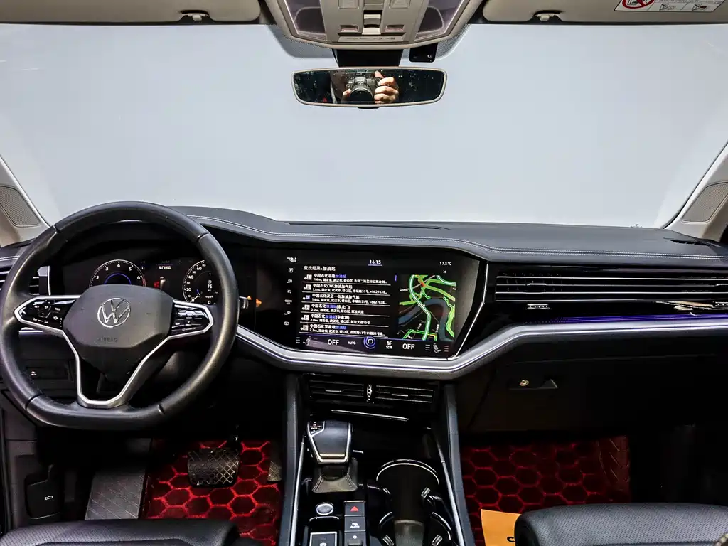 Volkswagen Touareg — миниатюра 22