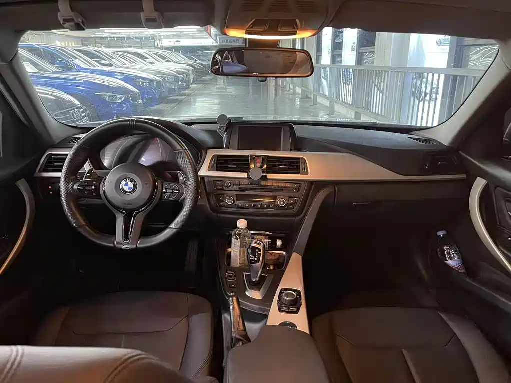 BMW 3 Series — миниатюра 6