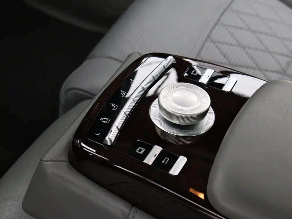 Mercedes-Benz S-Class AMG — миниатюра 9