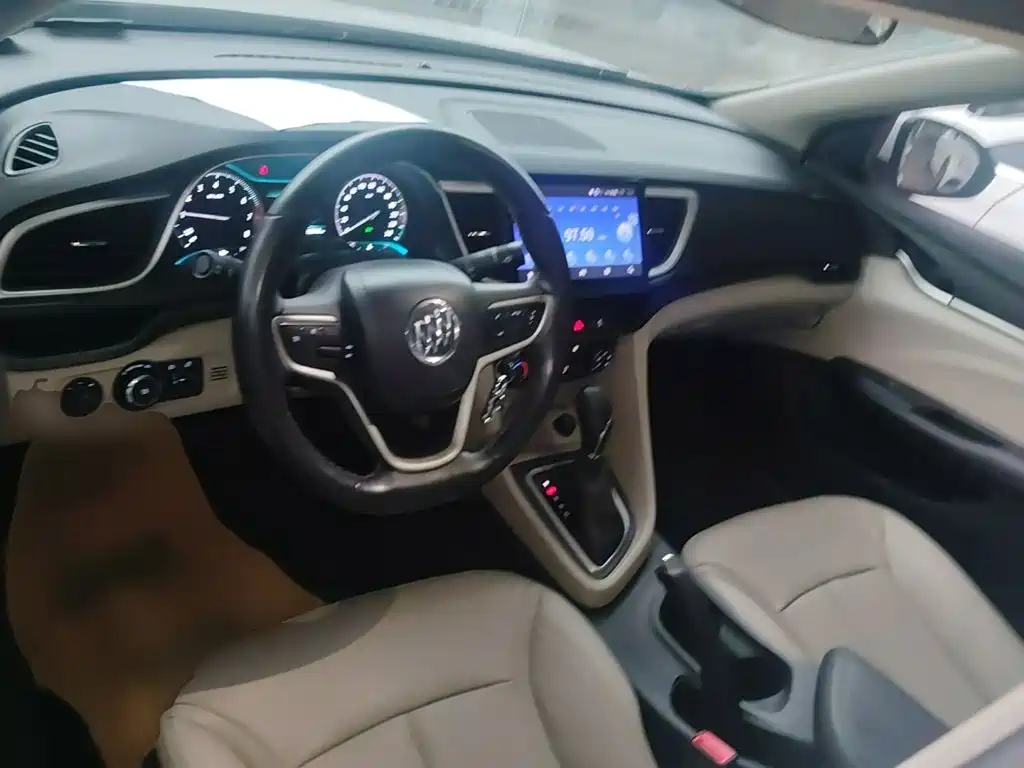 Buick Excelle — миниатюра 10