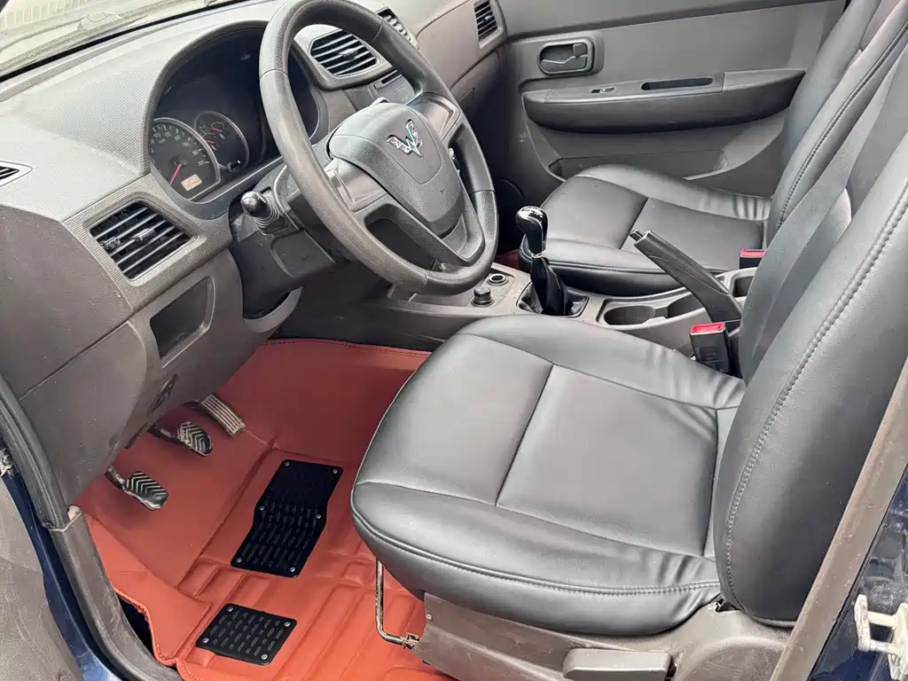 Wuling Hongguang — миниатюра 7