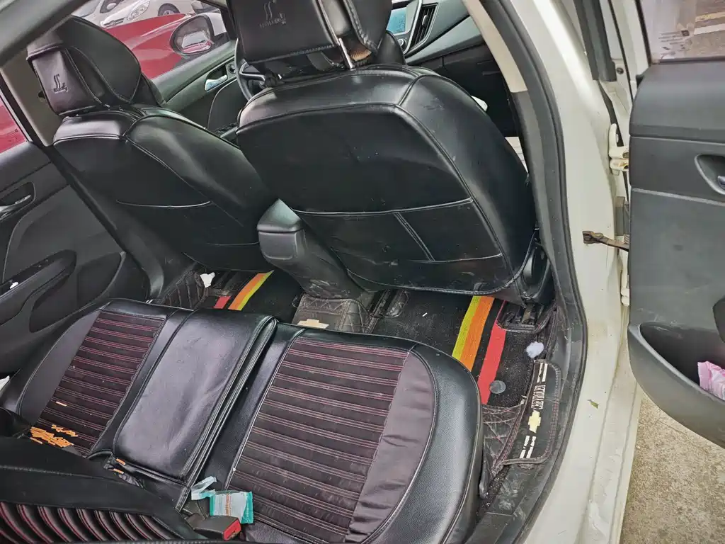 Chevrolet Cavalier — миниатюра 7