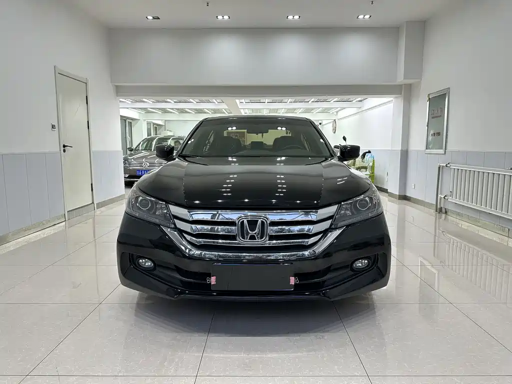Honda Accord — миниатюра 2