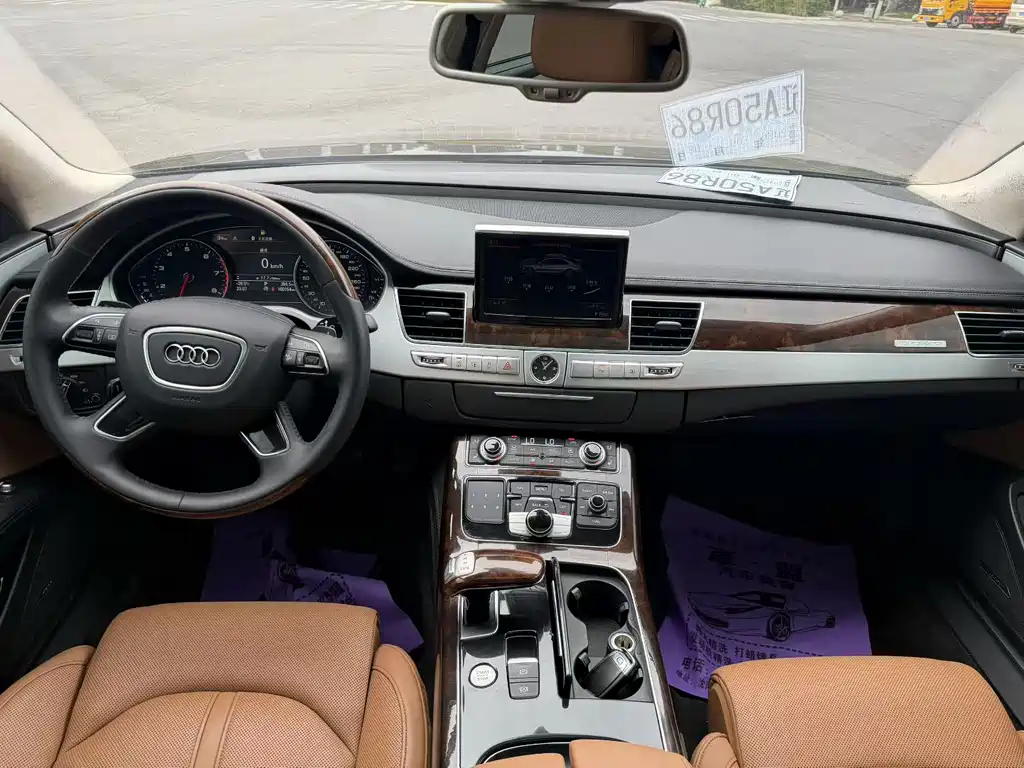 Audi A8 — миниатюра 6