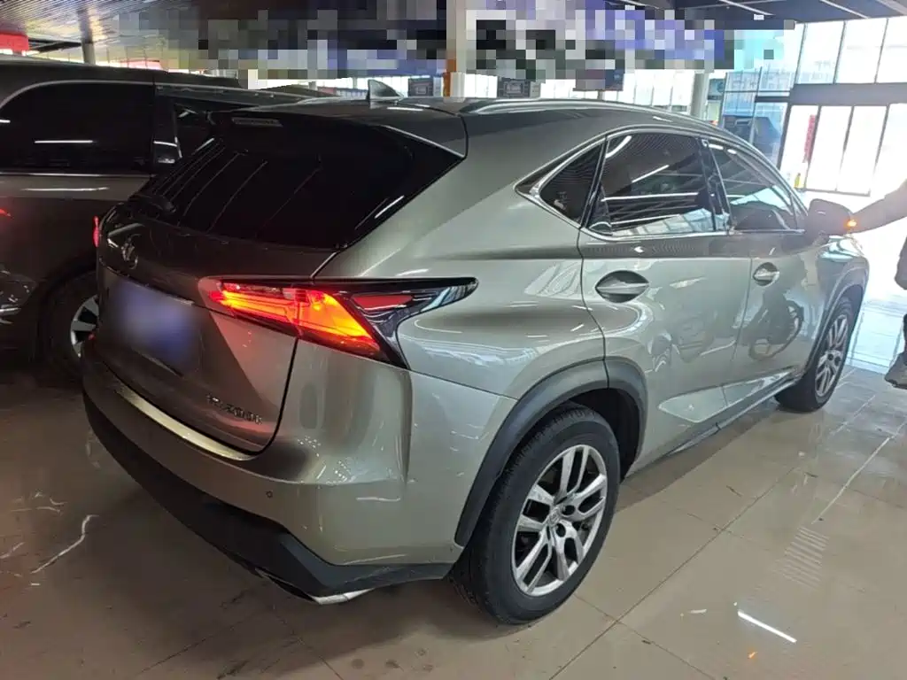 Lexus NX — миниатюра 7