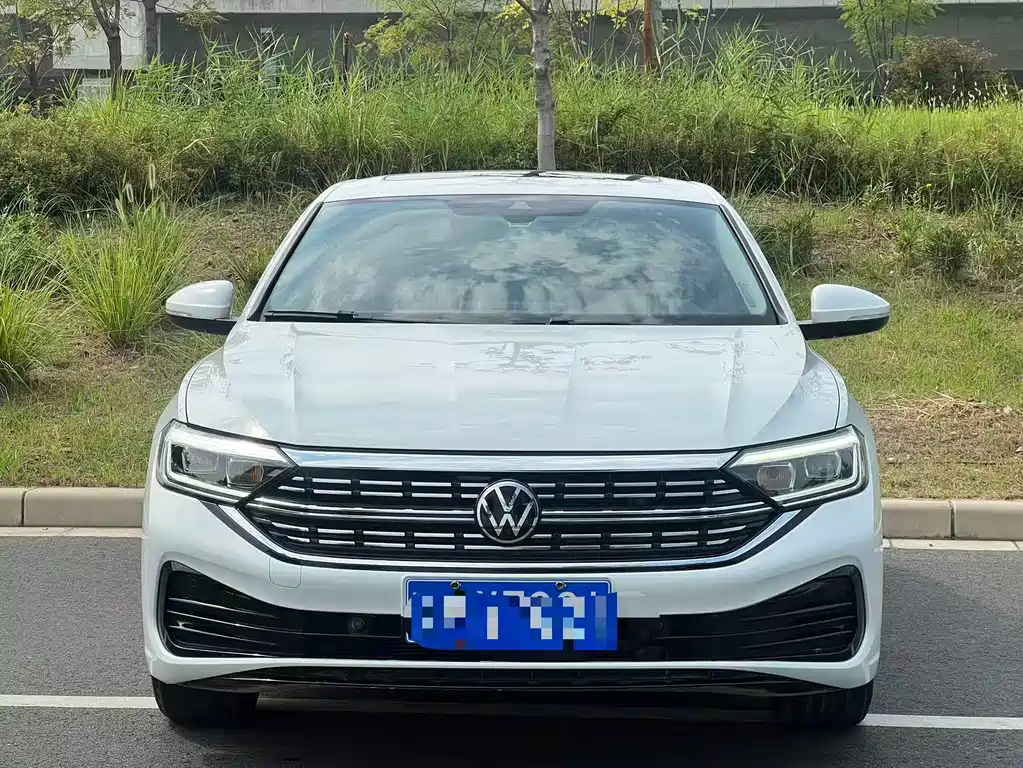Volkswagen Sagitar — миниатюра 2