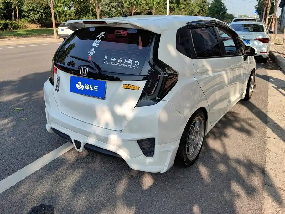 Honda Fit — миниатюра 3